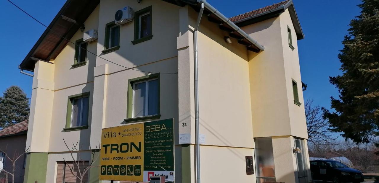 Hotel Sobe Tron Palić Esterno foto