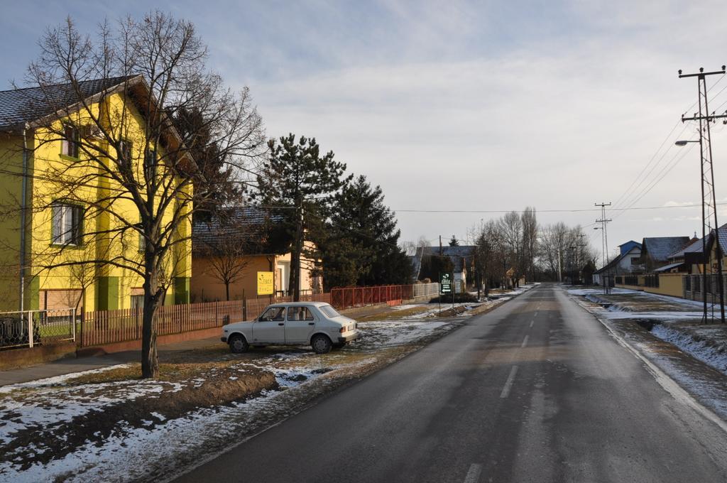 Hotel Sobe Tron Palić Esterno foto