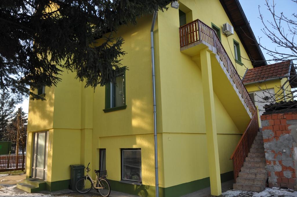 Hotel Sobe Tron Palić Esterno foto