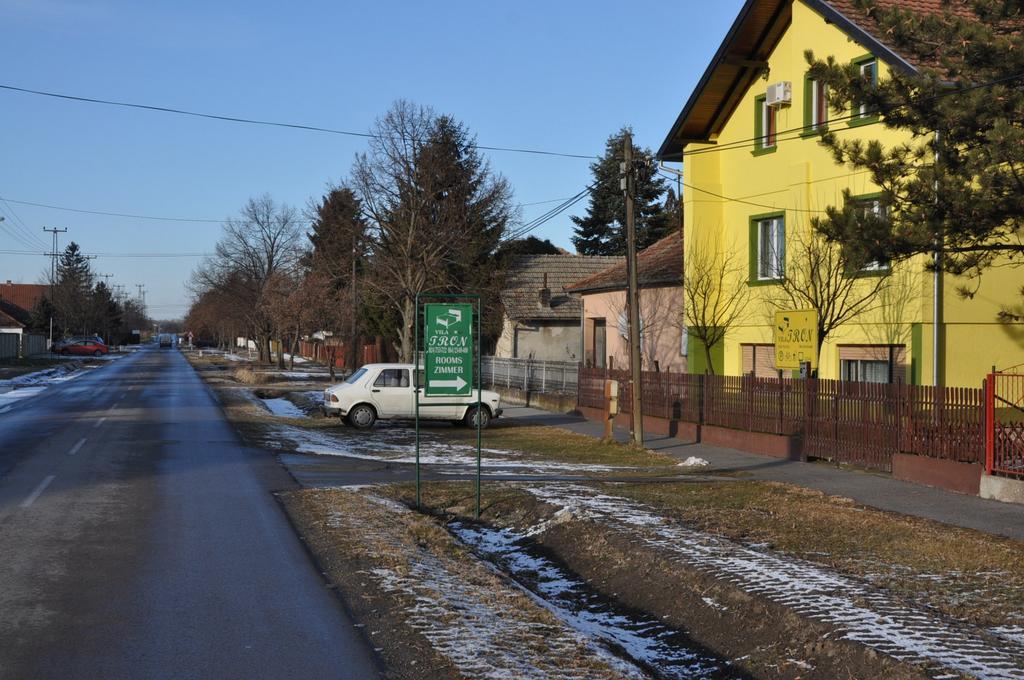 Hotel Sobe Tron Palić Esterno foto