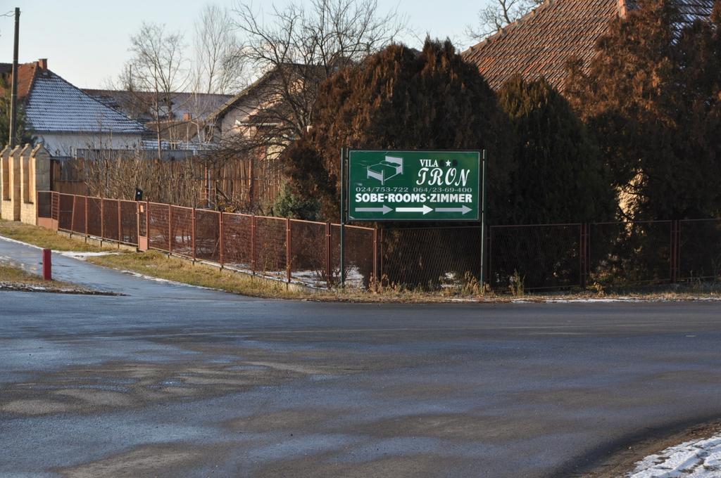 Hotel Sobe Tron Palić Esterno foto